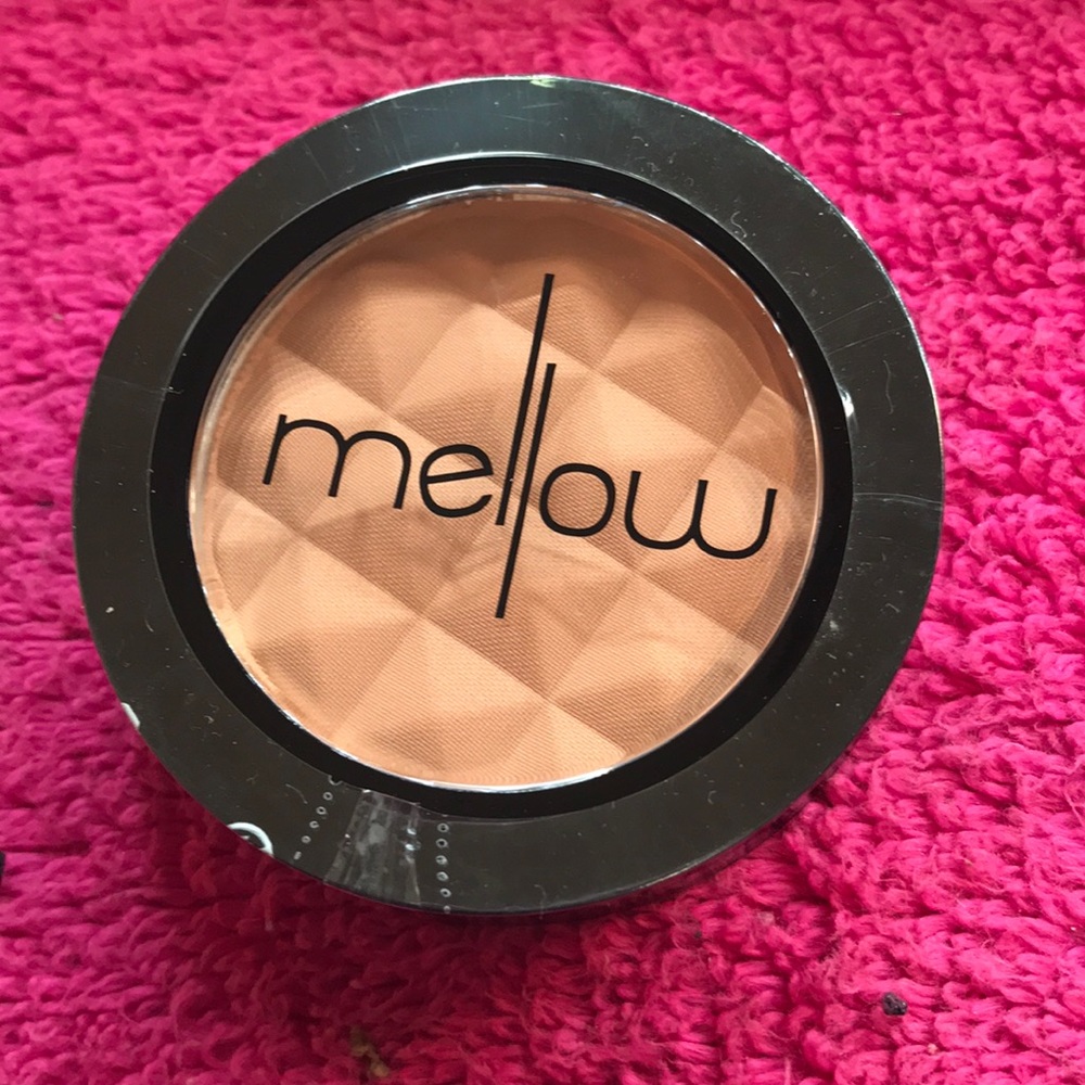 Mellow Cosmetics face blush